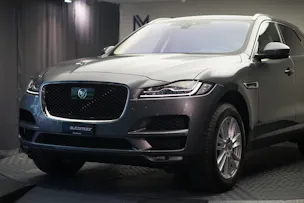 Jaguar F-Pace 30t 2.0 Prestige AWD Automatik *CH-Fahrzeug* *Panoramadach* *Assistenzpaket