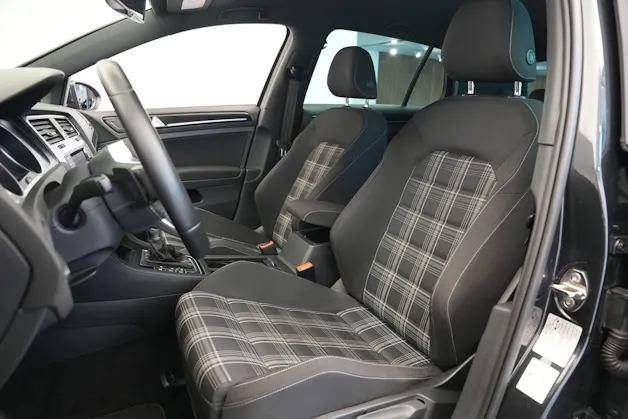 VW Golf 2.0 TDI GTD DSG *CH-Fahrzeug*