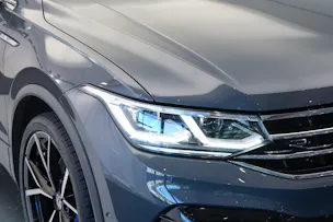 VW Tiguan 2.0TSI R 4Motion DSG *CH-Fahrzeug* *AHK*