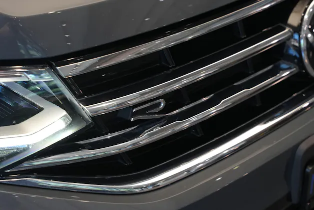 VW Tiguan 2.0TSI R 4Motion DSG *CH-Fahrzeug* *AHK*