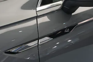 VW Tiguan 2.0TSI R 4Motion DSG *CH-Fahrzeug* *AHK*