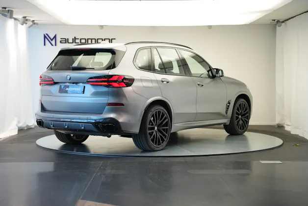 BMW X5 xDrive 48V M60i M Sport Pro Steptronic *Frozen Grey Matt*