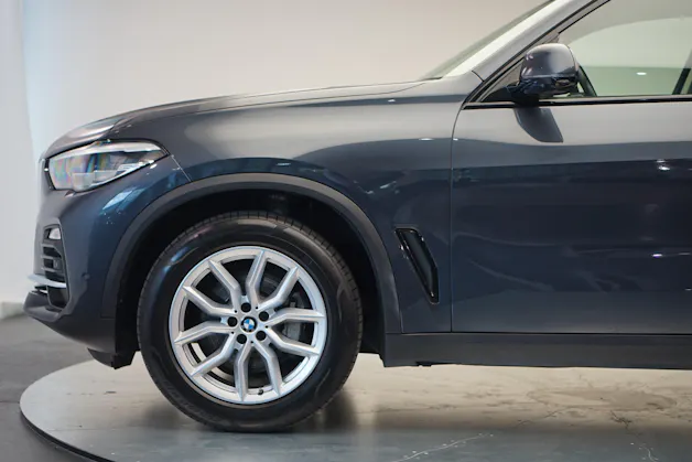 BMW X5 xDrive 30d Steptronic *CH-Fahrzeug* *AHK* *HuD*