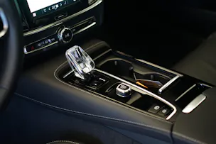VOLVO S90 T8 eAWD Plug in Hybrid Plus Dark Geartronic