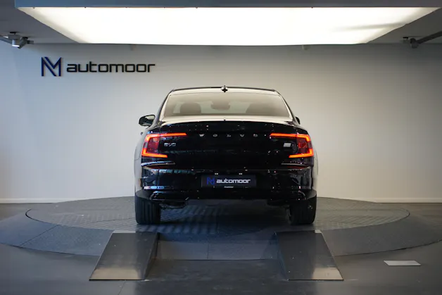 VOLVO S90 T8 eAWD Plug in Hybrid Plus Dark Geartronic