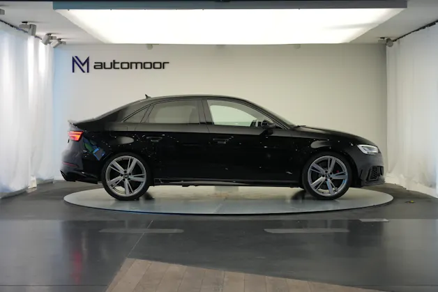 AUDI RS3 Limousine 2.5 TSI quattro S-tronic *Sportsitze* *Assistenzpaket* *B&O*