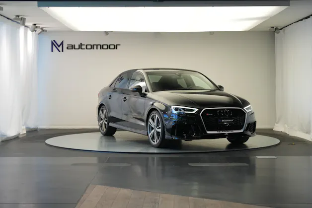 AUDI RS3 Limousine 2.5 TSI quattro S-tronic *Sportsitze* *Assistenzpaket* *B&O*