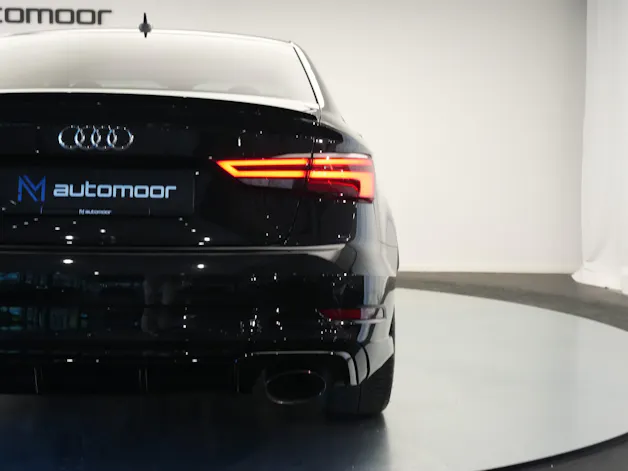 AUDI RS3 Limousine 2.5 TSI quattro S-tronic *Sportsitze* *Assistenzpaket* *B&O*