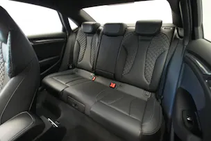 AUDI RS3 Limousine 2.5 TSI quattro S-tronic *Sportsitze* *Assistenzpaket* *B&O*