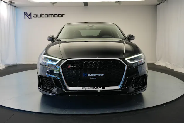 AUDI RS3 Limousine 2.5 TSI quattro S-tronic *Sportsitze* *Assistenzpaket* *B&O*