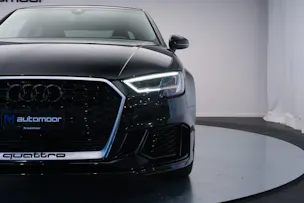 AUDI RS3 Limousine 2.5 TSI quattro S-tronic *Sportsitze* *Assistenzpaket*