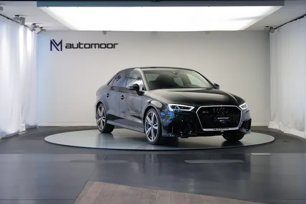 AUDI RS3 Limousine 2.5 TSI quattro S-tronic *Sportsitze* *Assistenzpaket*