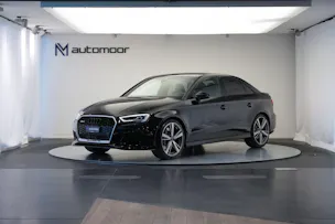 AUDI RS3 Limousine 2.5 TSI quattro S-tronic *Sportsitze* *Assistenzpaket*
