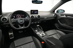 AUDI RS3 Limousine 2.5 TSI quattro S-tronic *Sportsitze* *Assistenzpaket* *B&O*