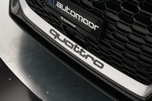 AUDI RS3 Limousine 2.5 TSI quattro S-tronic *Sportsitze* *Assistenzpaket* *B&O*