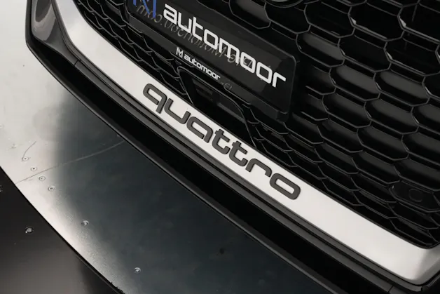 AUDI RS3 Limousine 2.5 TSI quattro S-tronic *Sportsitze* *Assistenzpaket* *B&O*