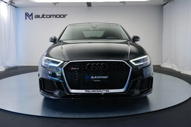 AUDI RS3 Limousine 2.5 TSI quattro S-tronic *Sportsitze* *Assistenzpaket*