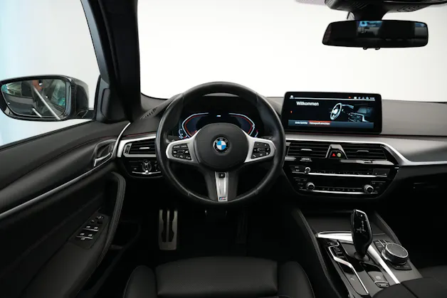 BMW 530d xDrive 48V M Sport Steptronic *AHK*
