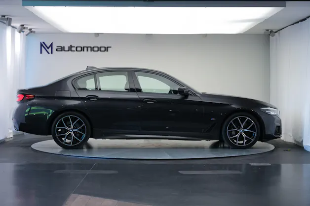BMW 530d xDrive 48V M Sport Steptronic *AHK*