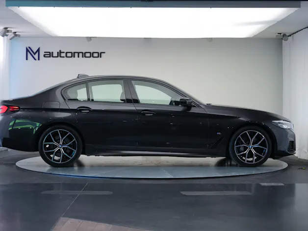 BMW 530d xDrive 48V M Sport Steptronic *AHK*