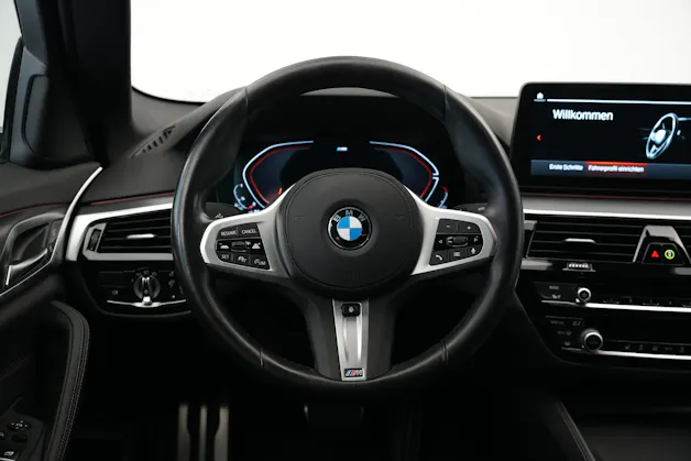 BMW 530d xDrive 48V M Sport Steptronic *AHK*