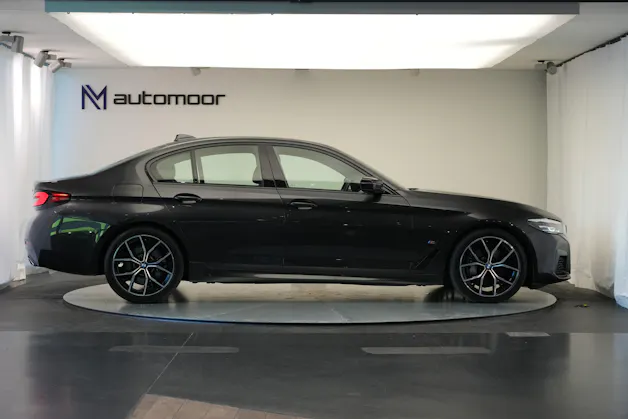 BMW 530d xDrive 48V M Sport Steptronic *AHK*