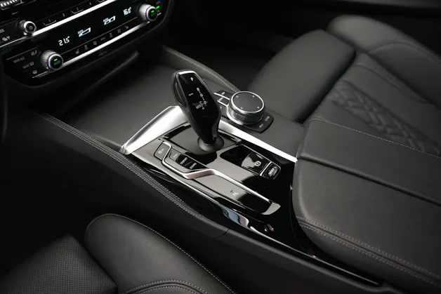 BMW 530d xDrive 48V M Sport Steptronic *AHK*