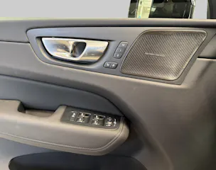 VOLVO XC60 2.0 T6 TE Plus Dark eAWD