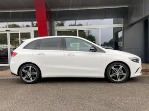 MERCEDES-BENZ B 200 Night Star 7G-DCT