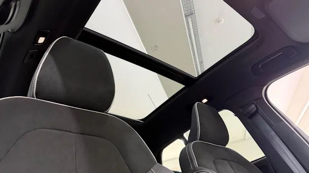 VOLVO XC40 2.0 B4 MH Black Edition