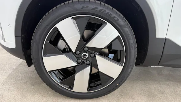 VOLVO EX40 Twin Ultra AWD