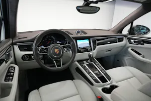 PORSCHE Macan Turbo PDK *CH-Fahrzeug* *Chrono*
