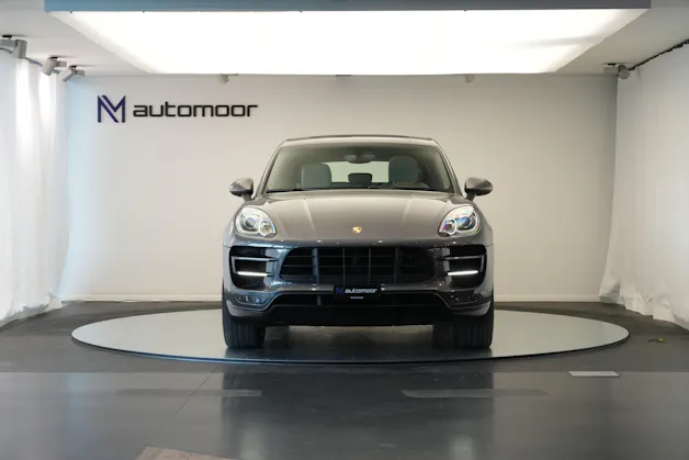 PORSCHE Macan Turbo PDK *CH-Fahrzeug* *Chrono*