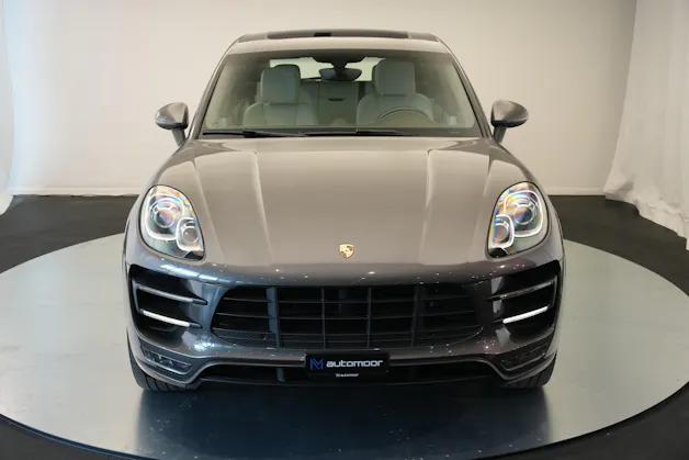 PORSCHE Macan Turbo PDK *CH-Fahrzeug* *Chrono*