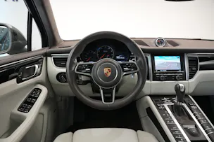 PORSCHE Macan Turbo PDK *CH-Fahrzeug* *Chrono*
