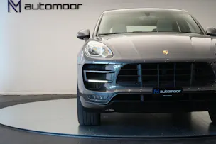 PORSCHE Macan Turbo PDK *CH-Fahrzeug* *Chrono*