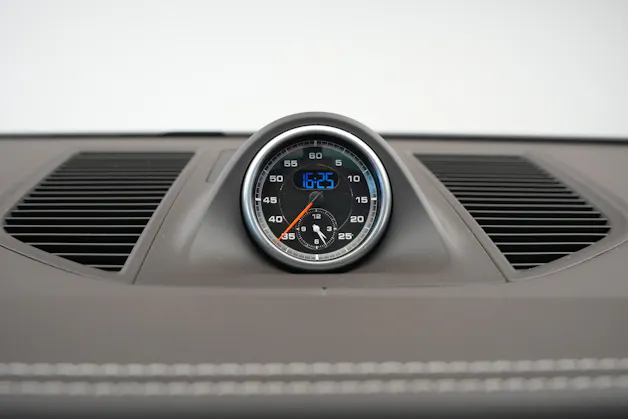 PORSCHE Macan Turbo PDK *CH-Fahrzeug* *Chrono*