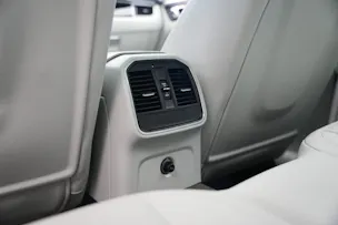 PORSCHE Macan Turbo PDK *CH-Fahrzeug* *Chrono*