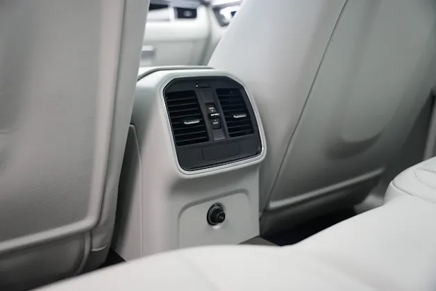 PORSCHE Macan Turbo PDK *CH-Fahrzeug* *Chrono*