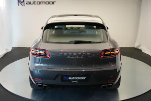 PORSCHE Macan Turbo PDK *CH-Fahrzeug* *Chrono*