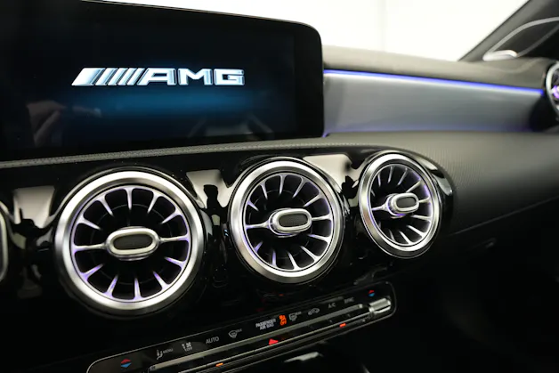 MERCEDES-BENZ A 45 S AMG 4Matic+ Speedshift *CH-Fahrzeug* *Performance Sitze* *Burmester*