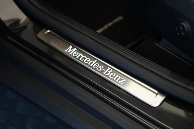 MERCEDES-BENZ GLC 200 4Matic 9G-Tronic AMG Line *AHK* *Panorama* *Assistenzpaket*