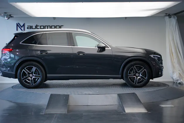 MERCEDES-BENZ GLC 200 4Matic 9G-Tronic AMG Line *AHK* *Panorama* *Assistenzpaket*
