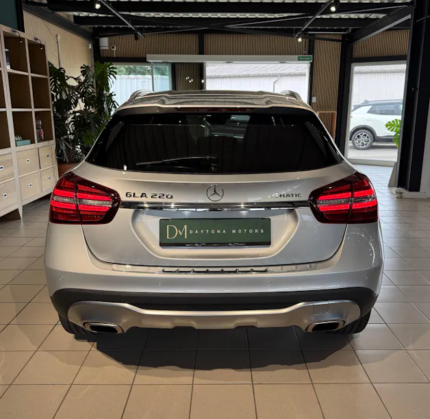 MERCEDES-BENZ GLA 220 Urban 4Matic 7G-DCT
