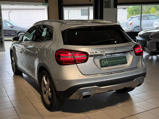 MERCEDES-BENZ GLA 220 Urban 4Matic 7G-DCT