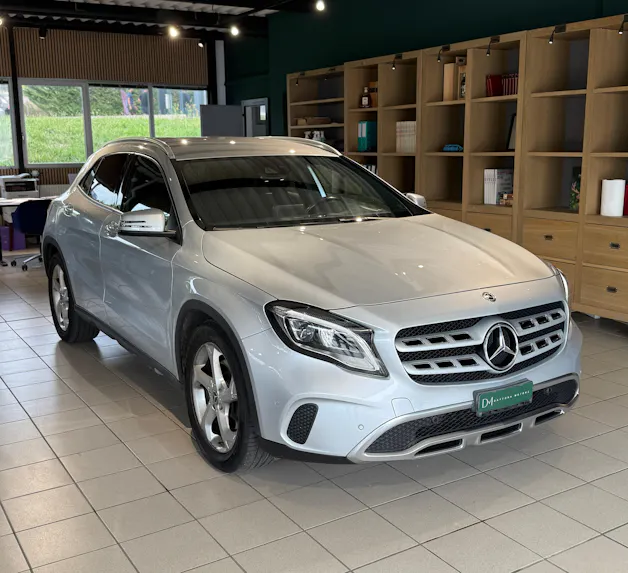 MERCEDES-BENZ GLA 220 Urban 4Matic 7G-DCT