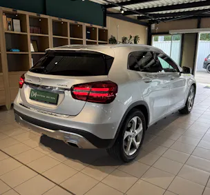 MERCEDES-BENZ GLA 220 Urban 4Matic 7G-DCT