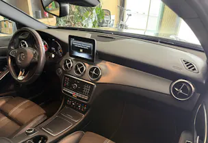 MERCEDES-BENZ GLA 220 Urban 4Matic 7G-DCT