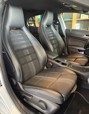 MERCEDES-BENZ GLA 220 Urban 4Matic 7G-DCT
