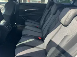 PEUGEOT 5008 1.2 Pure Tech Allure
